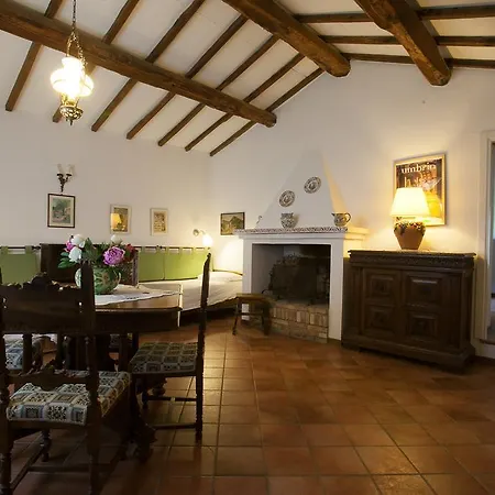 Hétvégi ház Casale San Martino *